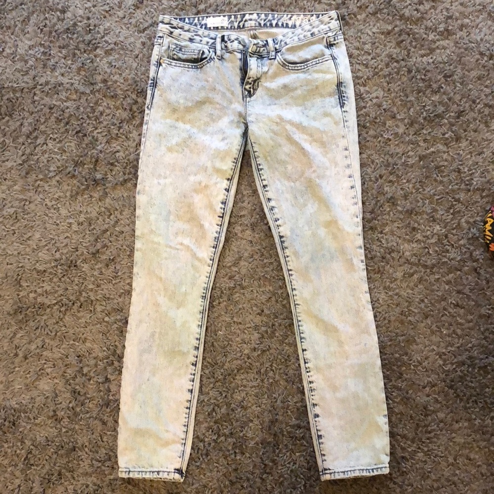 Gap 1969 Stone Washed Skinny Jeans